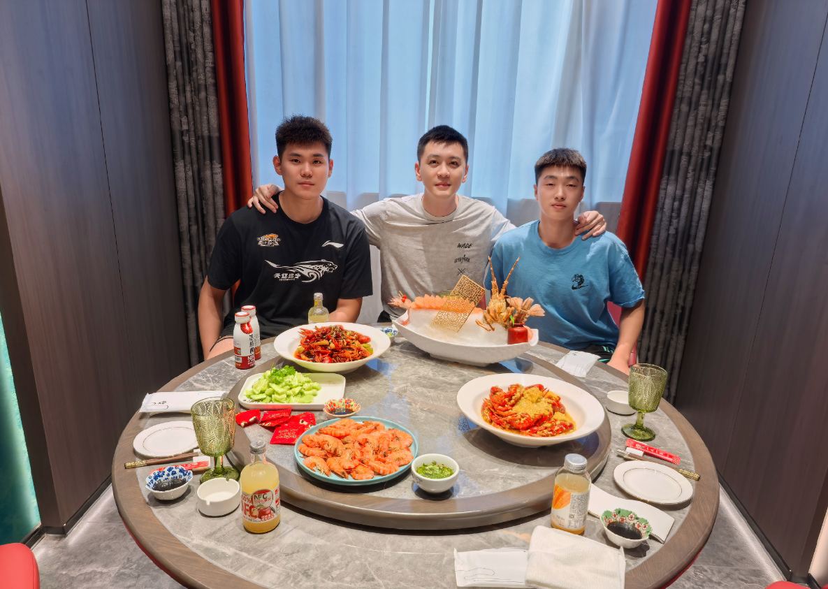 星空体育app下载-连西丁都打不好！辽篮斗殴2小将逐渐边缘化 杨鸣离职队内队外都难